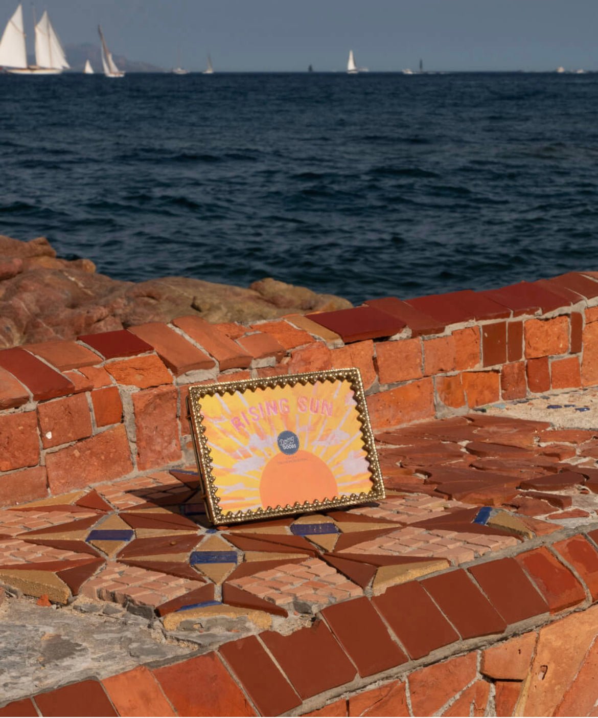 Doing Goods - Blaze frame large - Musgo Bazar