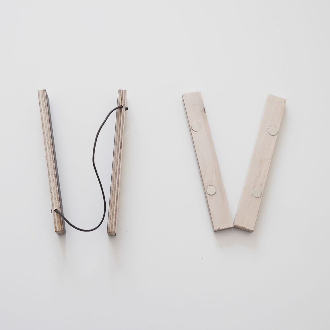 Frame for hanging prints with magnets - OAK 30 cm - Musgo Bazar