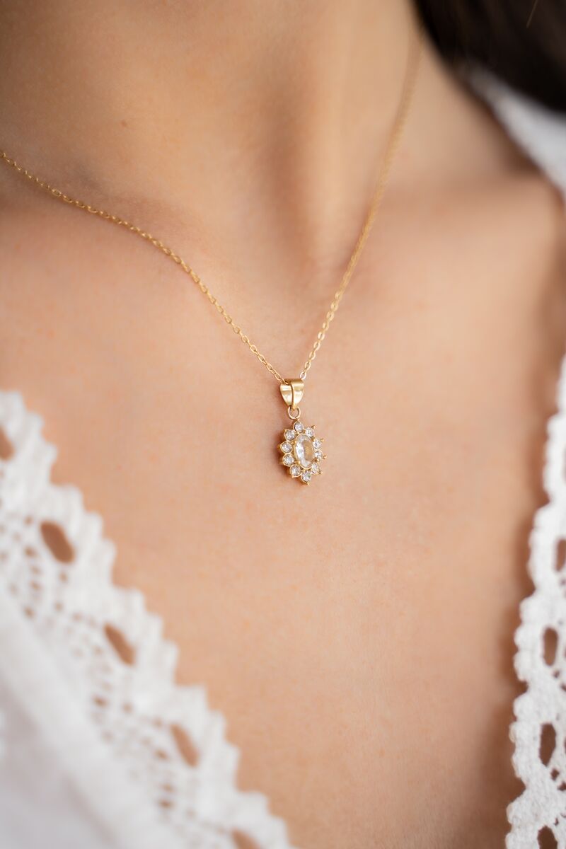 Vintage Necklace with Transparent Strass – Stainless Steel - Musgo Bazar