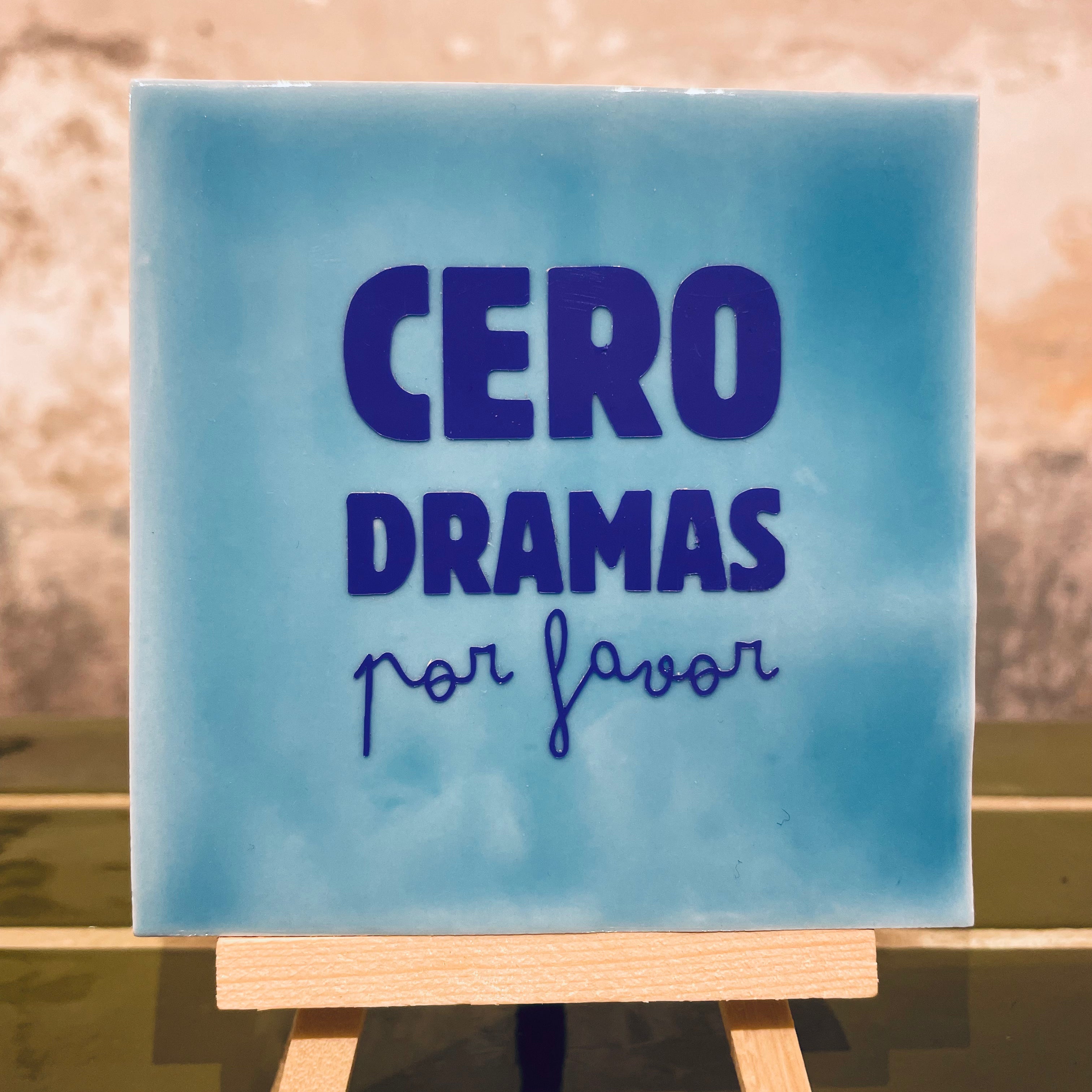 Tile with print - Cero Dramas - Light Blue
