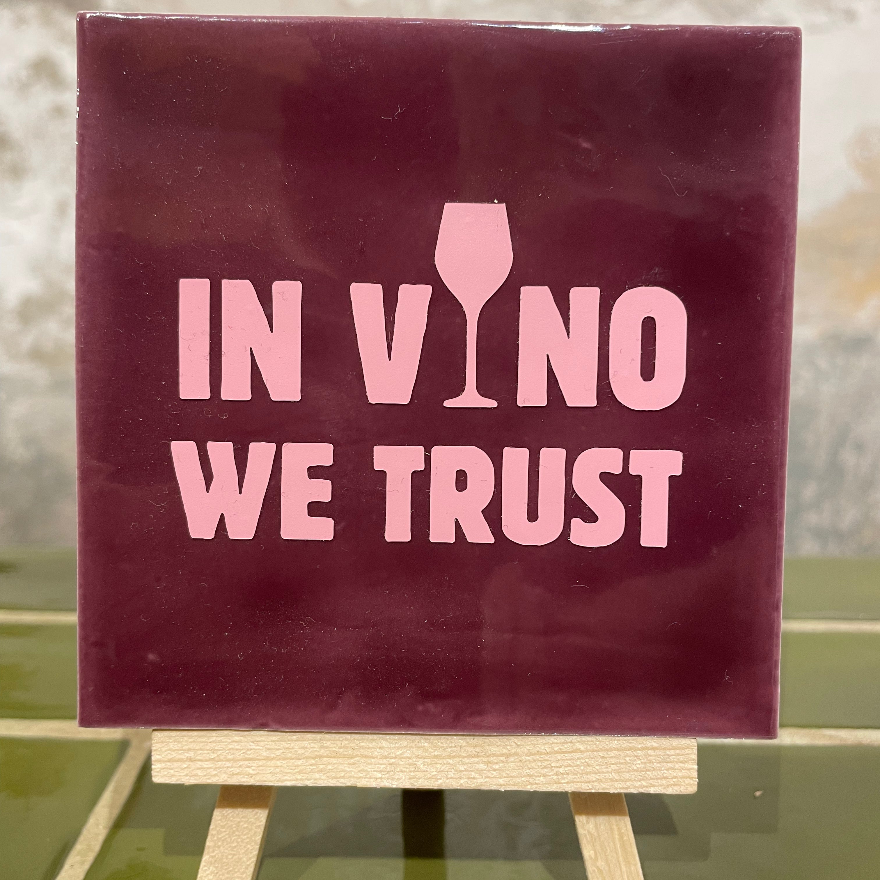Tile with Print - In Vino We Trust Aubergine