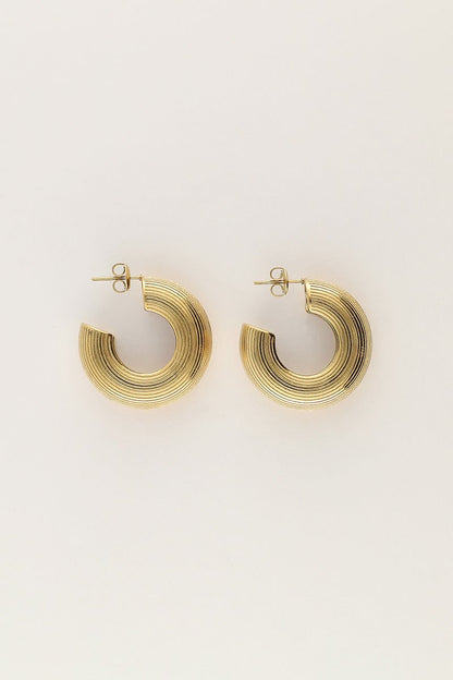 Bold Hoop Earrings with Subtle Stripes – Stainless Steel - Musgo Bazar