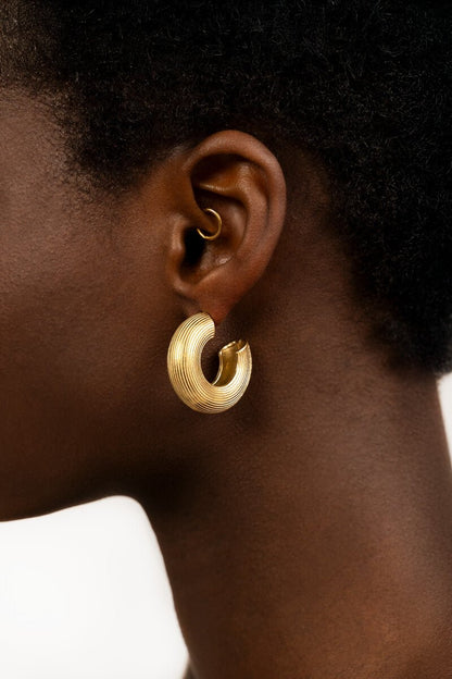 Bold Hoop Earrings with Subtle Stripes – Stainless Steel - Musgo Bazar