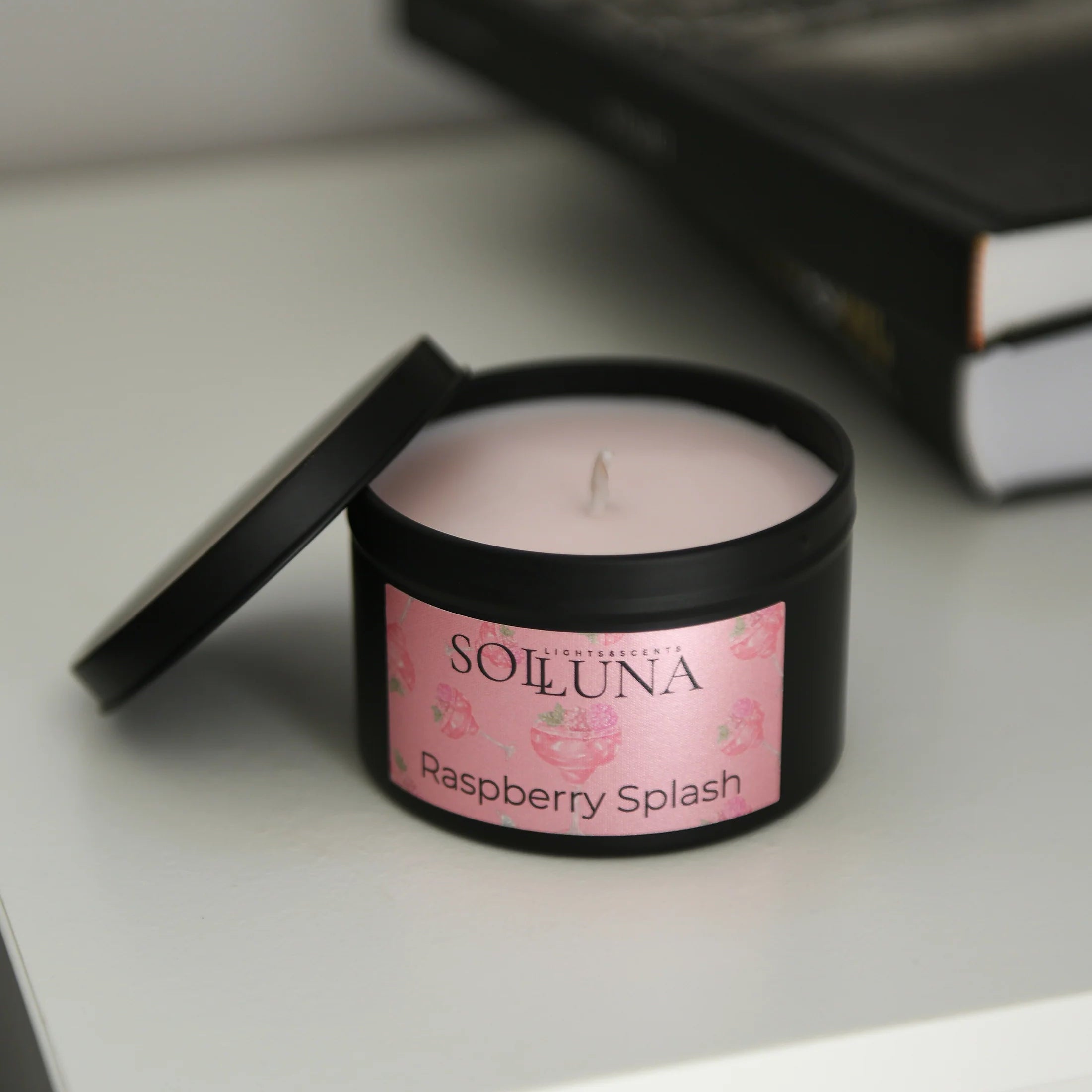 Raspberry Splash Candle – Zesty Raspberry & Lime Cocktail - Musgo Bazar